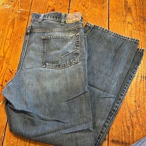 Men’s True Nation size 38/32 relaxed fit